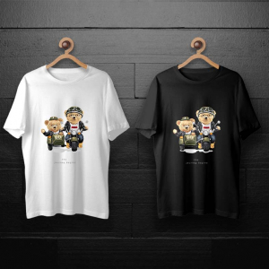 طرح لایه باز خرس تدی با موتور دو نفره سبز برای چاپ روی انواع تیشرت